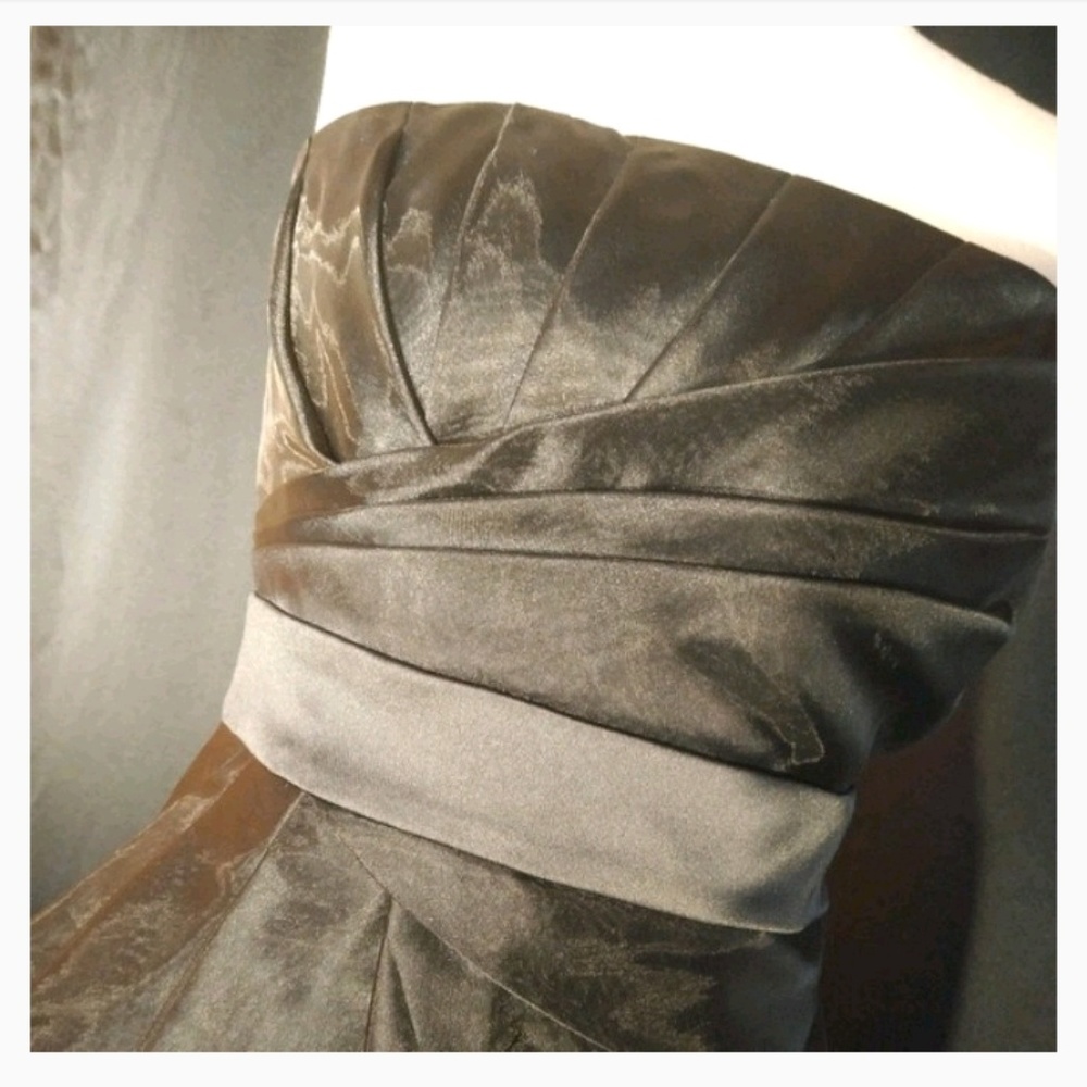 New with tags* Gorgeous WHBM dress